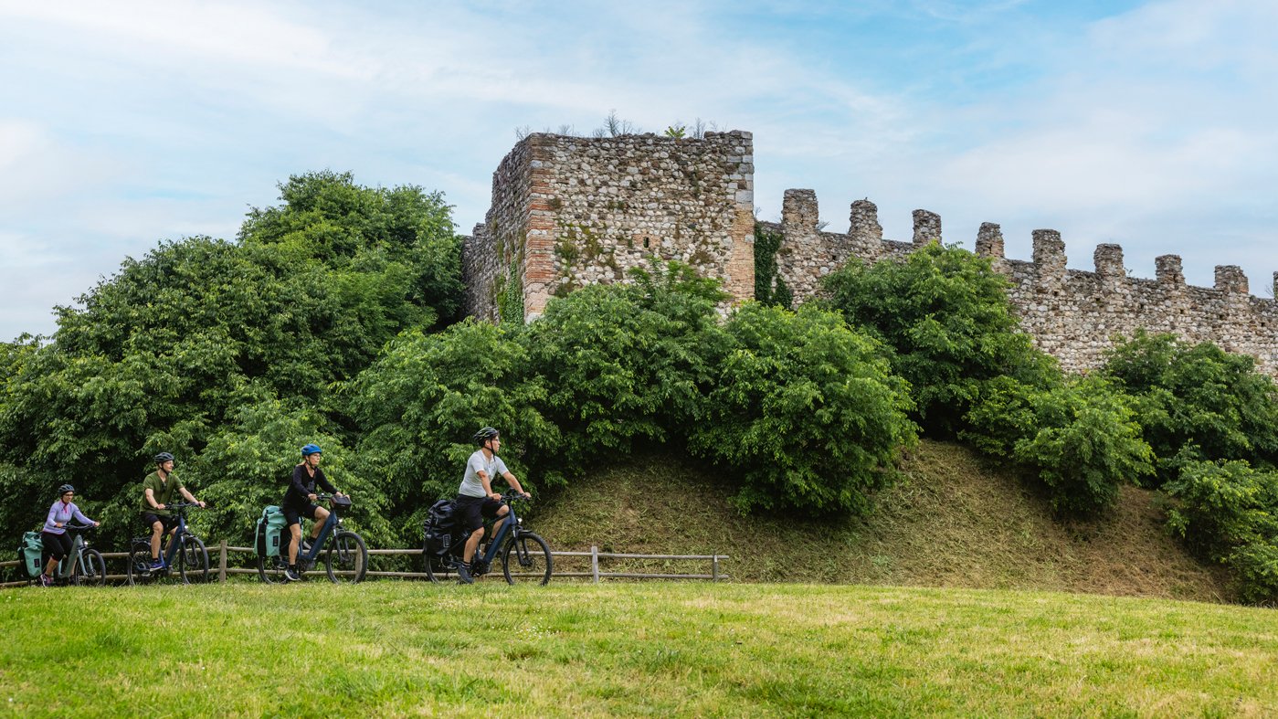 E-bike & Olive oil tasting Lake Garda FIT
